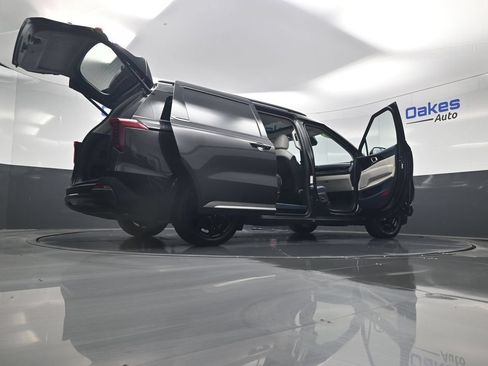 Certified 2026 Kia Carnival SX Prestige FWD image 61