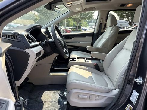 Certified 2026 Honda Odyssey EX-L image 18