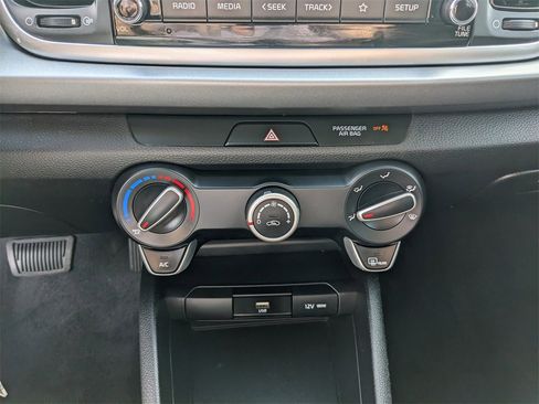 Used 2023 Kia Rio S image 25