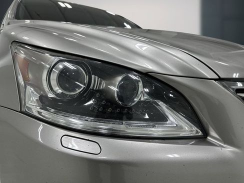 Used 2017 Lexus LS 460 w/ Comfort Package RWD image 11