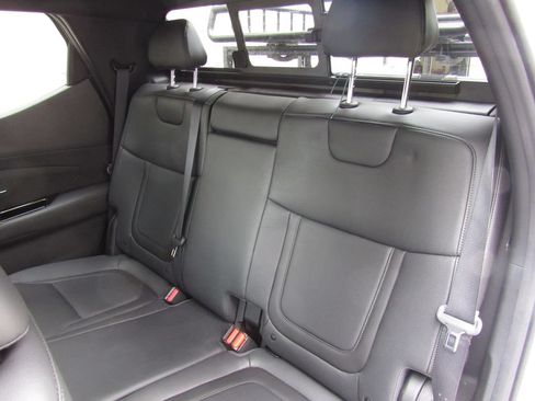 Used 2023 Hyundai Santa Cruz Limited w/ Cargo Package AWD/4WD image 19