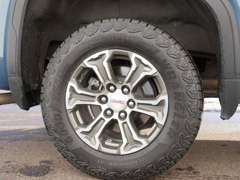 Used 2024 GMC Sierra 1500 SLT image 32