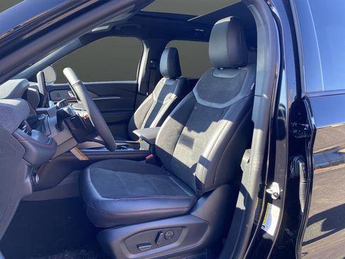 New 2026 Ford Explorer ST w/ Sun And Sound Package image 4