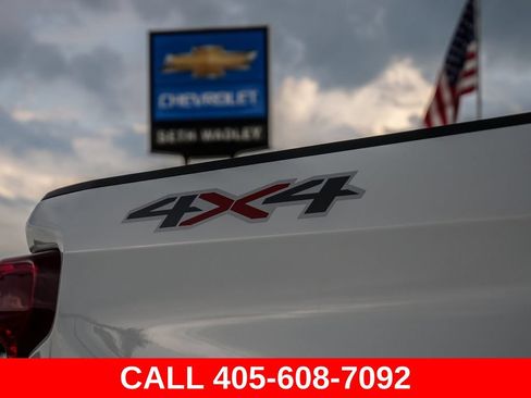 Used 2026 Chevrolet Silverado 1500 LT AWD/4WD image 10