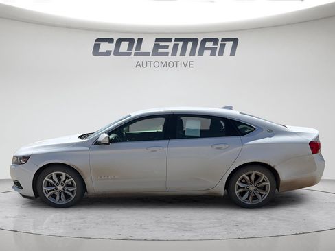 Used 2016 Chevrolet Impala LT FWD image 2