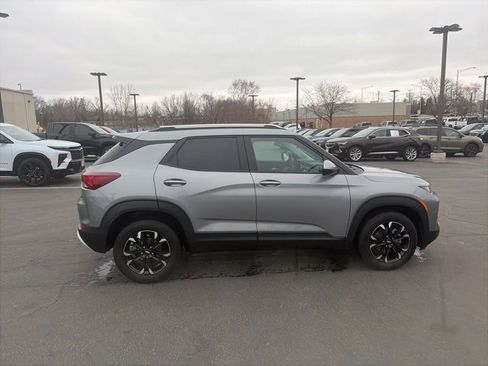 Used 2023 Chevrolet TrailBlazer LT w/ Convenience Package image 6