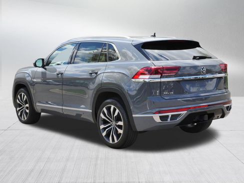 Used 2023 Volkswagen Atlas Cross Sport SEL Premium R-Line AWD/4WD image 5