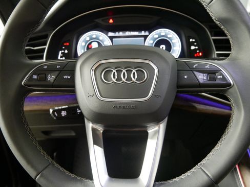 Used 2025 Audi Q7 3.0T Prestige AWD/4WD image 25