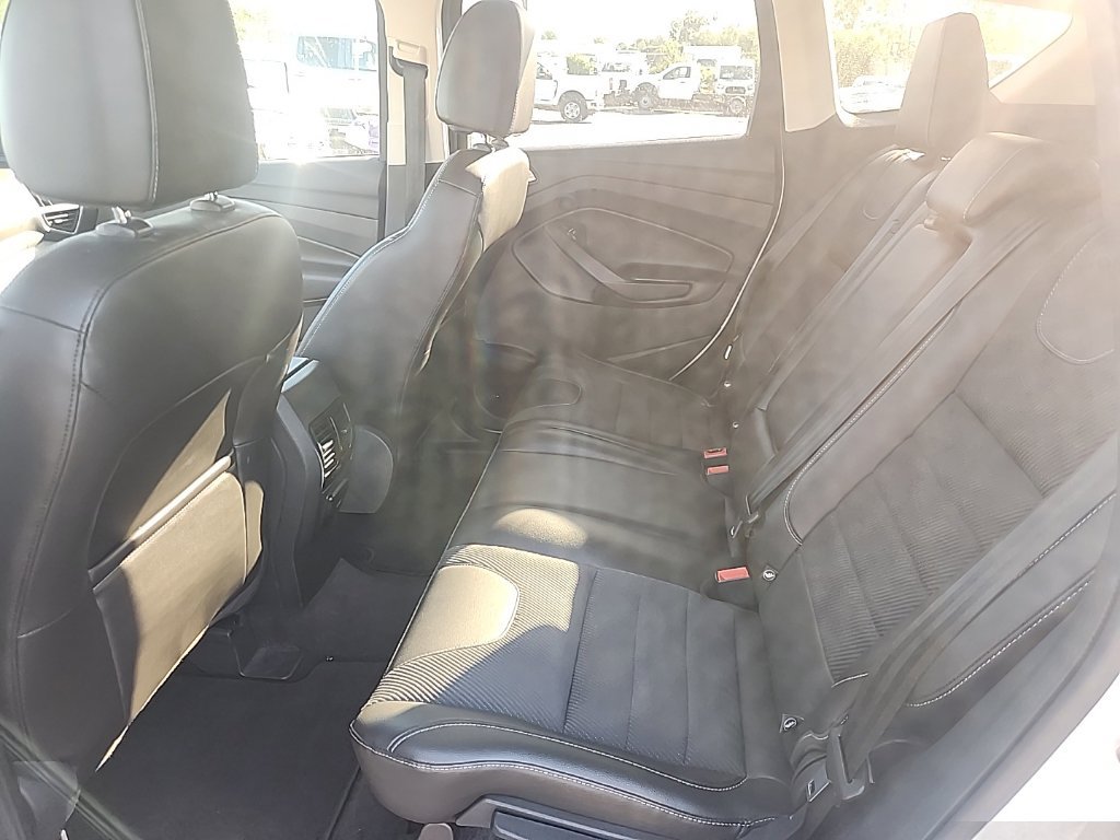 Used 2013 Ford Escape Titanium w/ Parking Technology Pkg AWD/4WD image 19