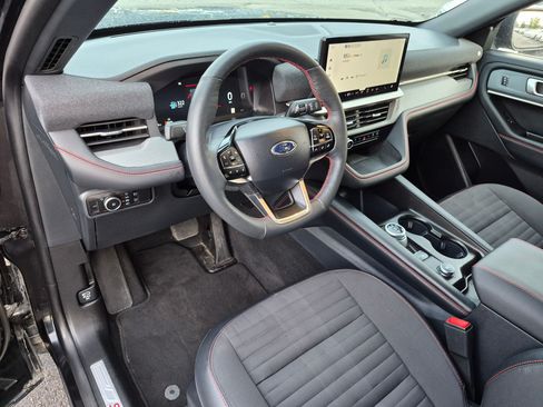 Used 2026 Ford Explorer ST-Line AWD/4WD image 17