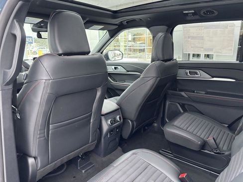 New 2026 Ford Explorer ST-Line w/ ST-Line Street Pack image 16