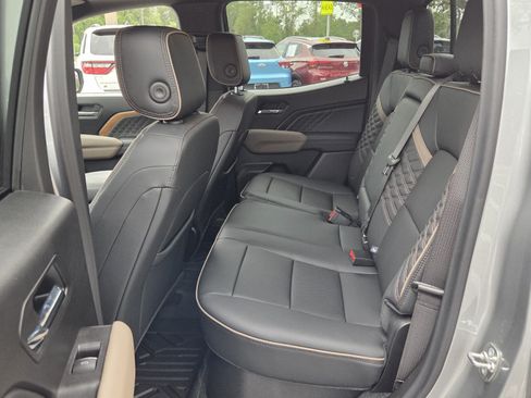 Used 2026 GMC Canyon Denali AWD/4WD image 14