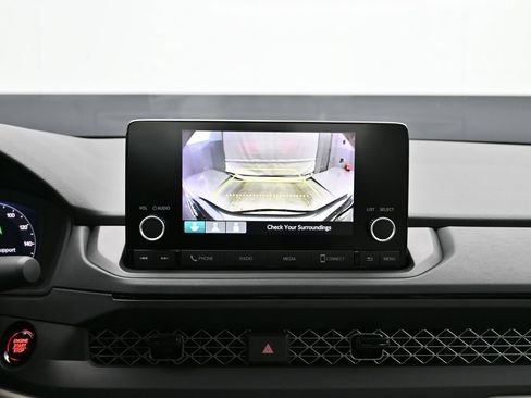 Used 2025 Honda Accord LX image 33