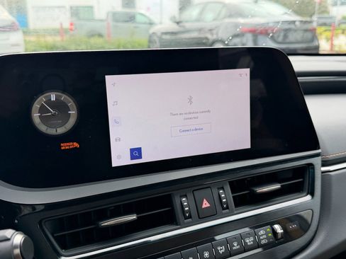 Used 2023 Lexus ES 350 w/ Accessory Package (Z1) FWD image 22
