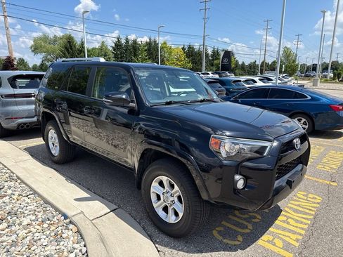 Used 2014 Toyota 4Runner SR5 Premium AWD/4WD image 3