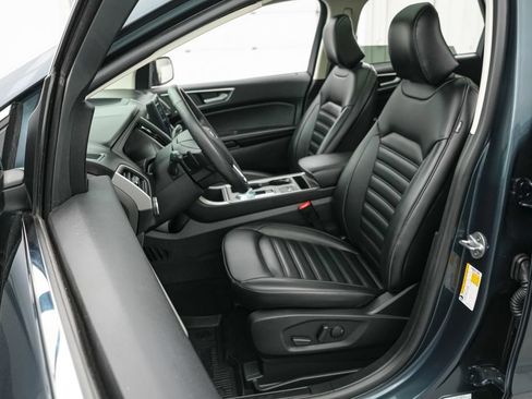 Certified 2024 Ford Edge SEL w/ Convenience Package AWD/4WD image 11