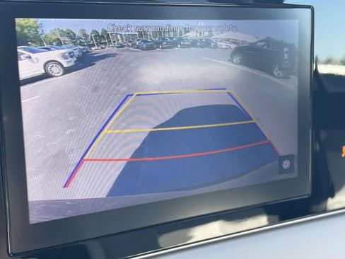 Used 2022 Hyundai Palisade SEL FWD image 28