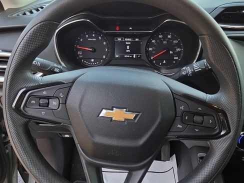 Used 2023 Chevrolet TrailBlazer LT FWD image 13