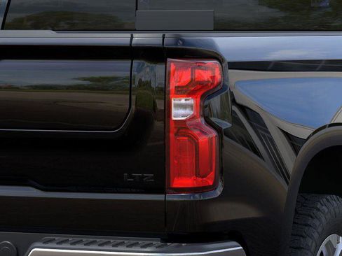 New 2026 Chevrolet Silverado 1500 LTZ w/ LTZ Premium Package image 11
