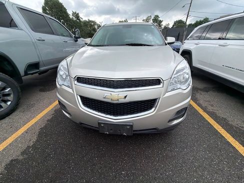Used 2014 Chevrolet Equinox LT w/ Driver Convenience Package FWD image 2