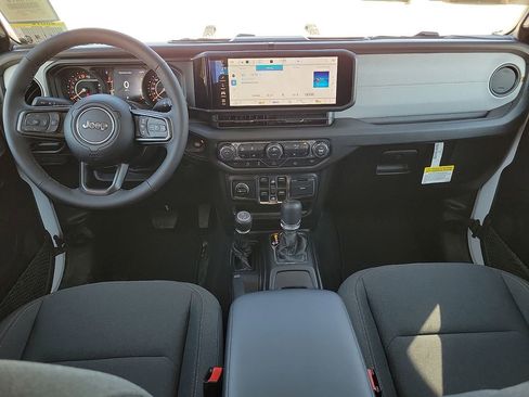 New 2026 Jeep Gladiator Sport AWD/4WD image 9