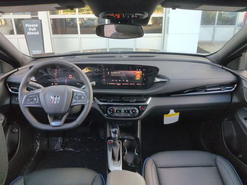New 2026 Buick Envista Sport Touring w/ Convenience I Package FWD image 9