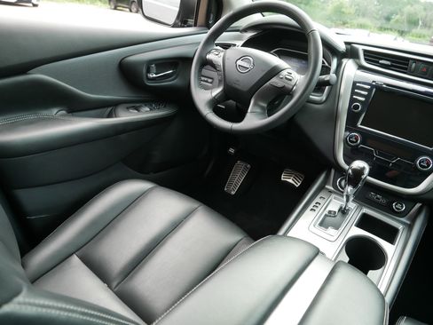 Certified 2024 Nissan Murano SV w/ SV Midnight Edition Package AWD/4WD image 9