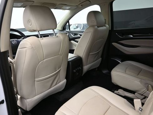Used 2019 Buick Enclave Essence FWD image 25
