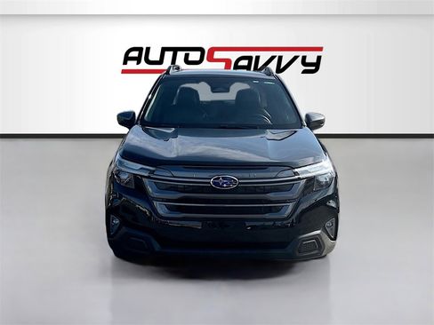 Used 2025 Subaru Forester Limited w/ Popular Package #2 image 2