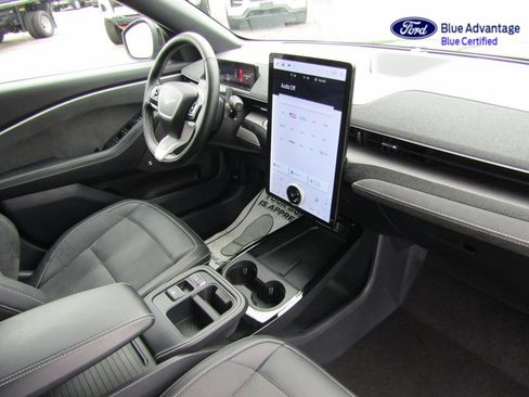 Certified 2025 Ford Mustang Mach-E GT AWD/4WD image 11