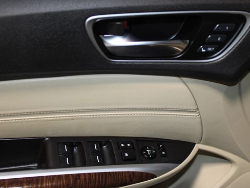 Used 2020 Acura TLX FWD image 10
