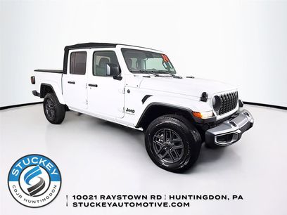 Used 2024 Jeep Gladiator Sport
