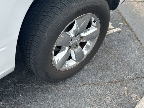 Used 2016 RAM 1500 Big Horn image 3