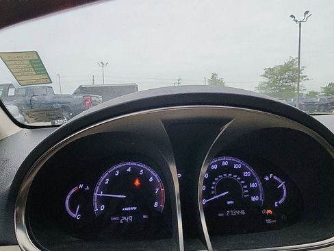 Used 2011 Toyota Avalon Limited FWD image 13