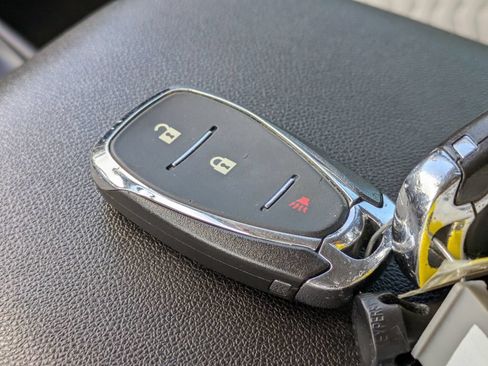Used 2019 Chevrolet Equinox LS w/ LS Convenience Package FWD image 29