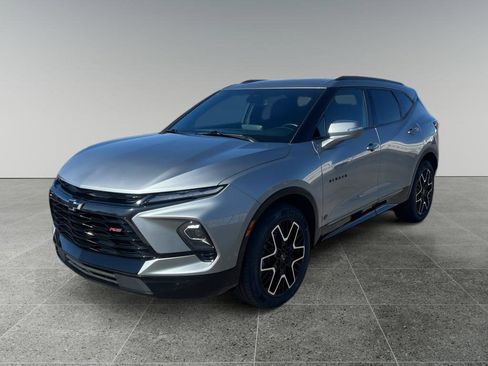 Used 2023 Chevrolet Blazer RS w/ Enhanced Convenience Package image 3