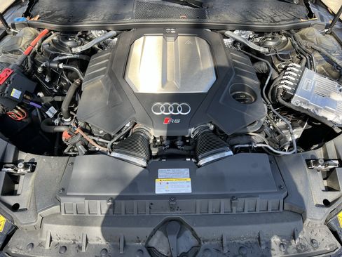 Used 2025 Audi RS 7 Performance w/ Matte Carbon Package image 36