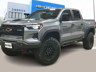 New 2026 Chevrolet Colorado ZR2 w/ ZR2 Bison Edition video 2