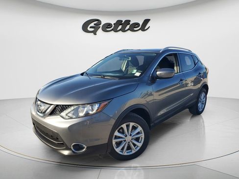 Used 2018 Nissan Rogue Sport SV w/ SV All-Weather Package AWD/4WD image 1