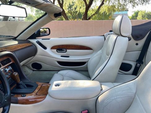 Used 2003 Aston Martin DB7 Vantage image 50
