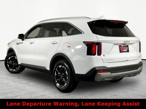Used 2026 Kia Sorento S AWD/4WD image 4