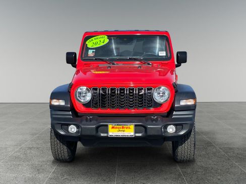 Used 2024 Jeep Wrangler Unlimited Sport AWD/4WD image 8