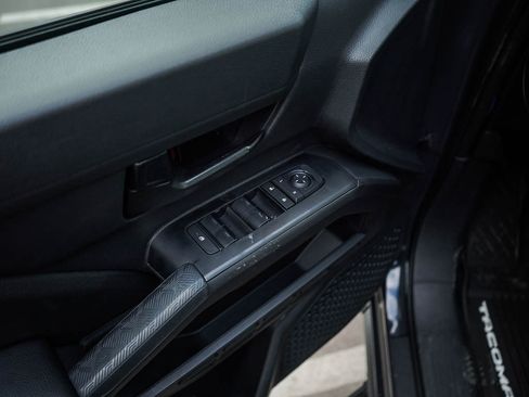 New 2026 Toyota Tacoma SR5 AWD/4WD image 17