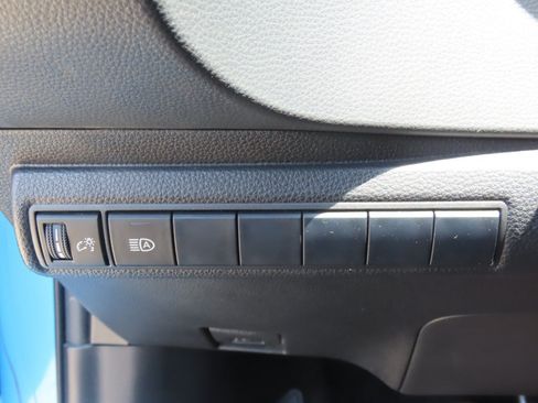 Used 2019 Toyota Corolla XSE FWD image 18