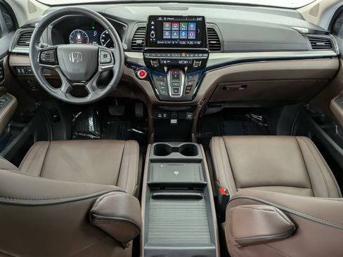 Used 2025 Honda Odyssey Touring image 30