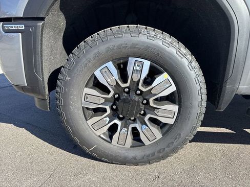 New 2026 GMC Sierra 3500 Denali w/ Technology Package image 10