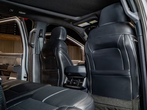 Used 2025 Ford F350 Platinum image 28