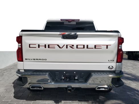 Used 2022 Chevrolet Silverado 1500 LTZ w/ LTZ Premium Package image 5