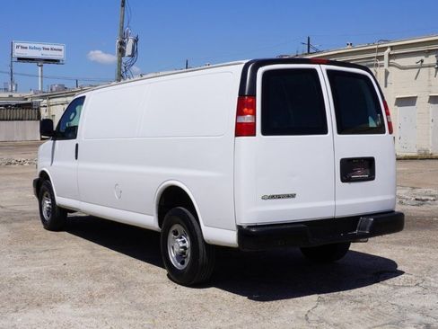 Used 2021 Chevrolet Express 2500 Extended w/ Driver Convenience Package image 3