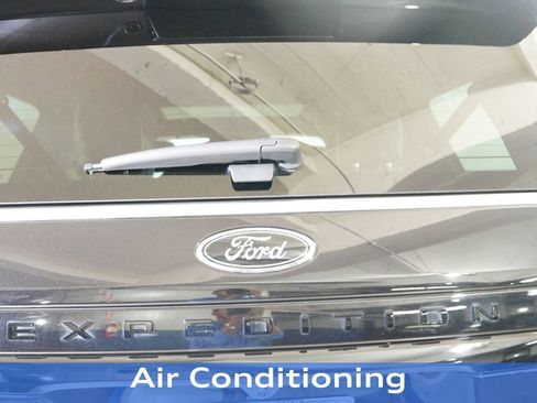 Used 2023 Ford Expedition Max Limited image 25